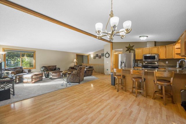 130 S Teri LANE, Hartford, WI 53027