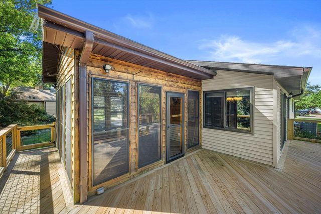 130 S Teri LANE, Hartford, WI 53027