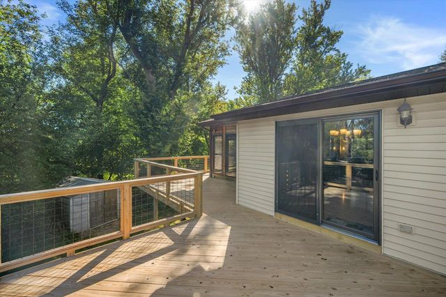 130 S Teri LANE, Hartford, WI 53027
