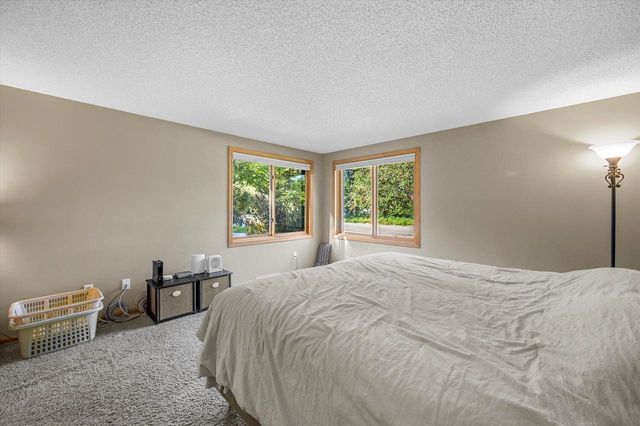 130 S Teri LANE, Hartford, WI 53027