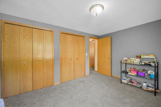 130 S Teri LANE, Hartford, WI 53027