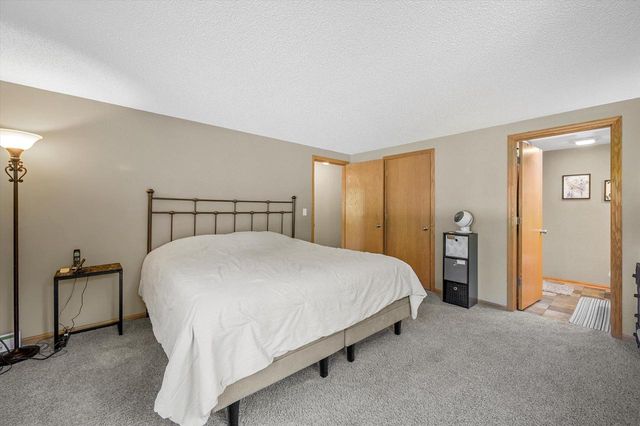130 S Teri LANE, Hartford, WI 53027