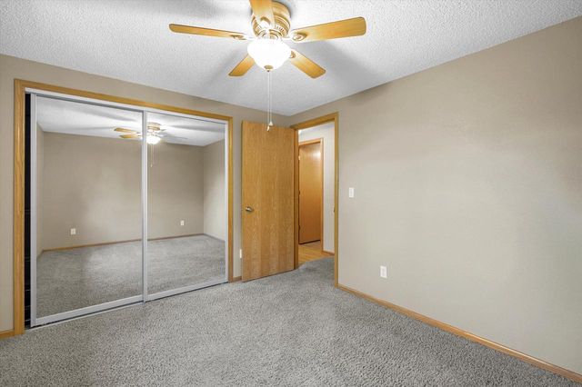 130 S Teri LANE, Hartford, WI 53027