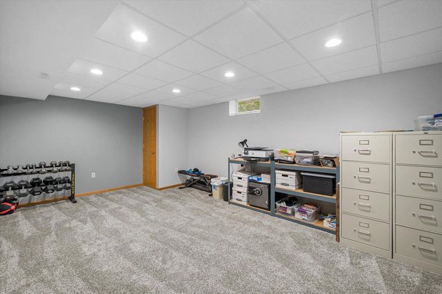 130 S Teri LANE, Hartford, WI 53027