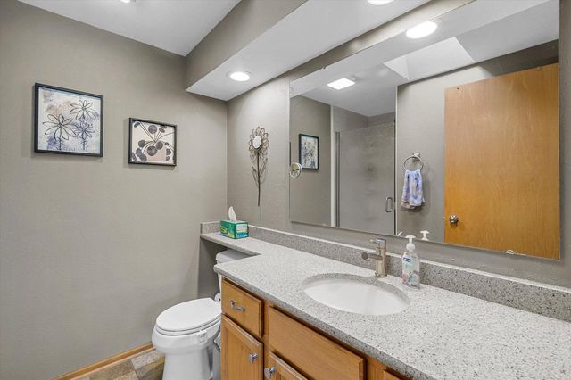 130 S Teri LANE, Hartford, WI 53027