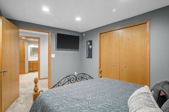 130 S Teri LANE, Hartford, WI 53027