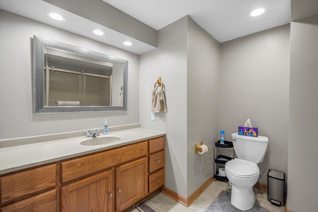 130 S Teri LANE, Hartford, WI 53027