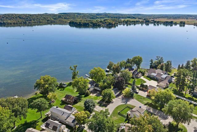 130 S Teri LANE, Hartford, WI 53027