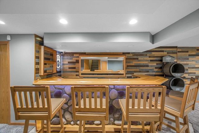 130 S Teri LANE, Hartford, WI 53027