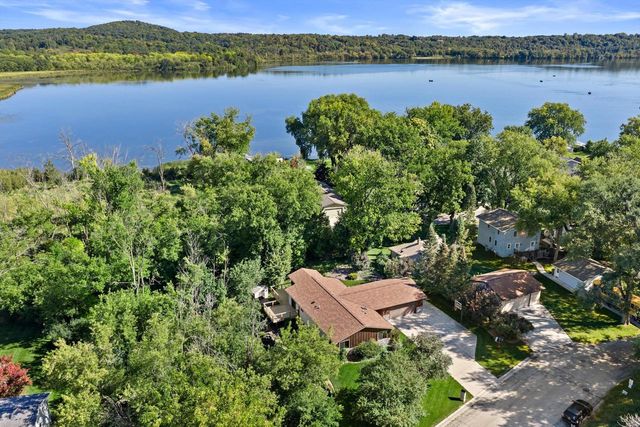 130 S Teri LANE, Hartford, WI 53027