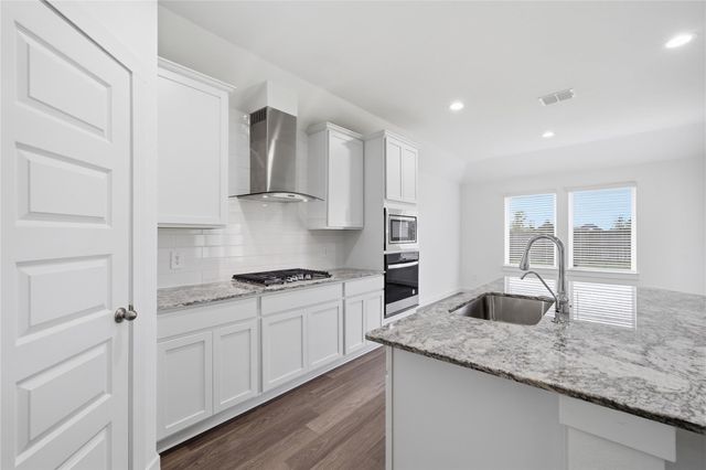 4216 Valley Glen Lane, League City, TX 77573