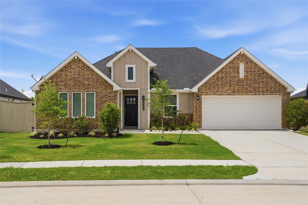 4216 Valley Glen Lane, League City, TX 77573