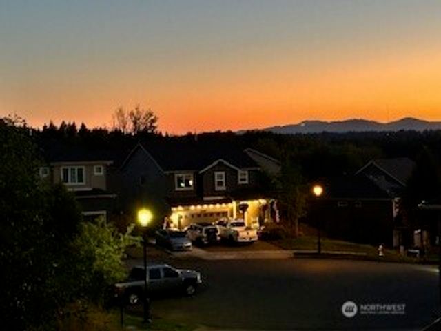 6629 Svea Court NE, Lacey, WA 98516