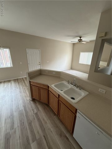 9303 Gilcrease Avenue 2242, Las Vegas, NV 89149