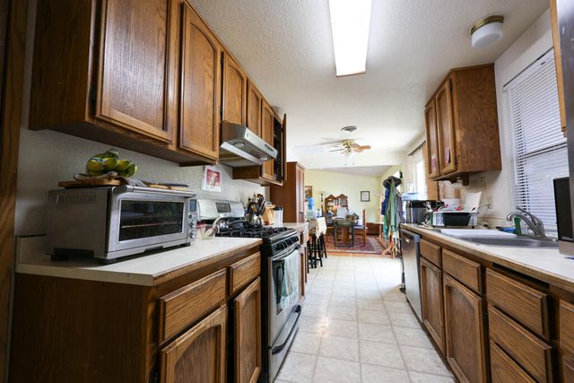 960 Schroeder, Grants Pass, OR 97527