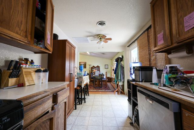 960 Schroeder, Grants Pass, OR 97527