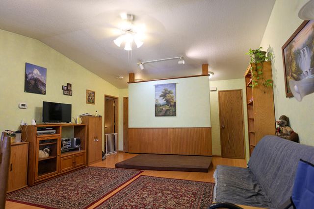 960 Schroeder, Grants Pass, OR 97527