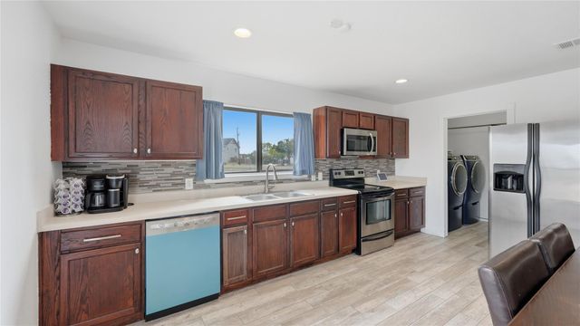 585 Siebert DR, Kyle, TX 78640