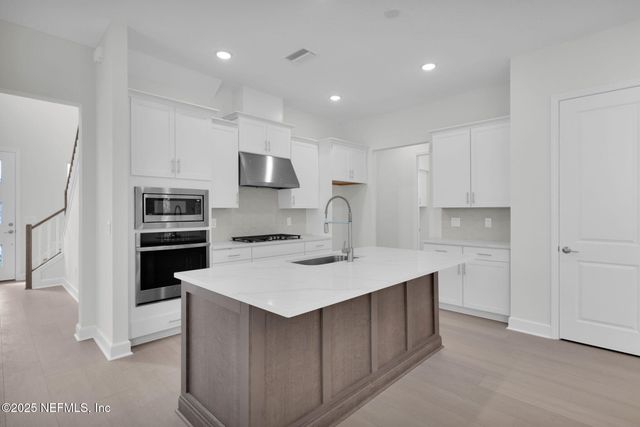 388 SEAMARK Drive, Ponte Vedra, FL 32081