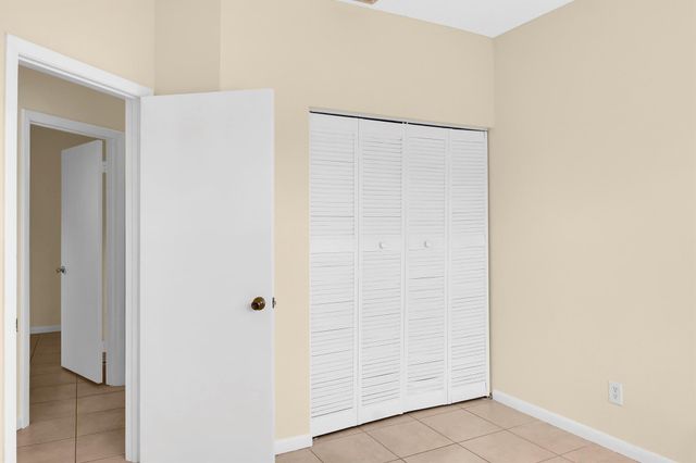 671 Cypress Lake Boulevard D21, Deerfield Beach, FL 33064