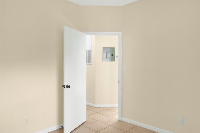 671 Cypress Lake Boulevard D21, Deerfield Beach, FL 33064