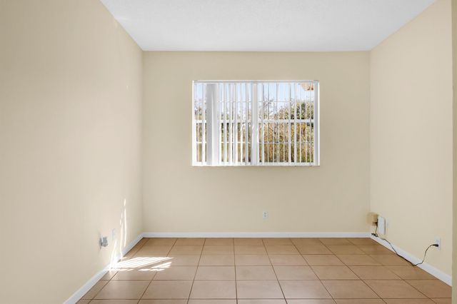 671 Cypress Lake Boulevard D21, Deerfield Beach, FL 33064