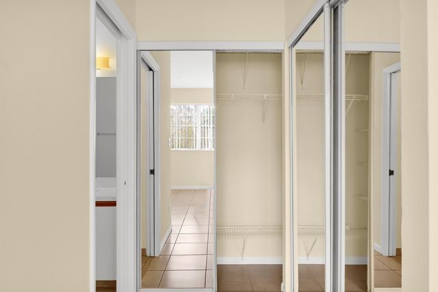 671 Cypress Lake Boulevard D21, Deerfield Beach, FL 33064