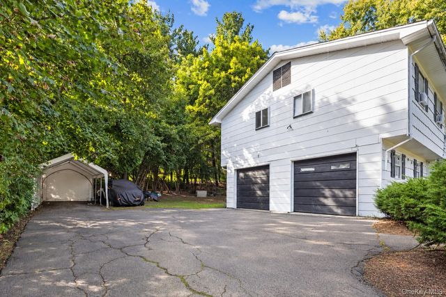 4 Great Oaks Drive, New City, NY 10956