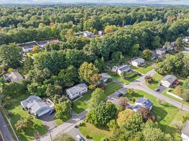 4 Great Oaks Drive, New City, NY 10956