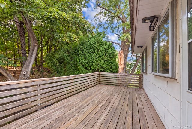 4 Great Oaks Drive, New City, NY 10956