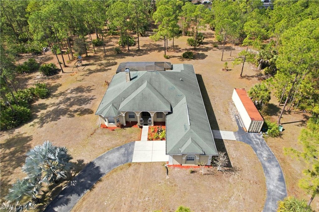 1485 Desoto BLVD N, Naples, FL 34120