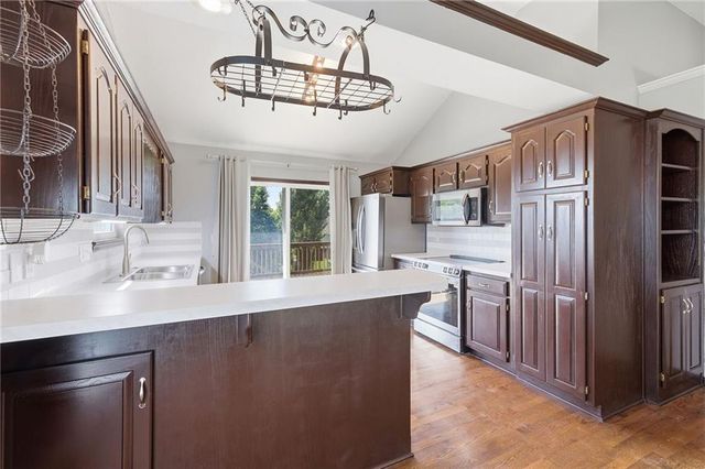 1506 Horseshoe Drive, Raymore, MO 64083