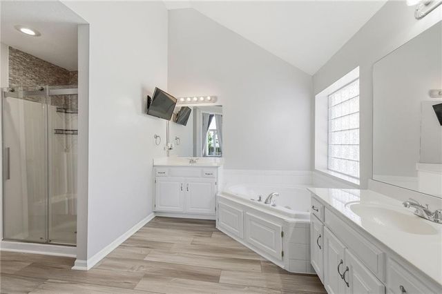 1506 Horseshoe Drive, Raymore, MO 64083
