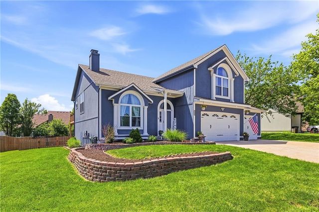 1506 Horseshoe Drive, Raymore, MO 64083
