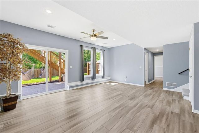 1506 Horseshoe Drive, Raymore, MO 64083
