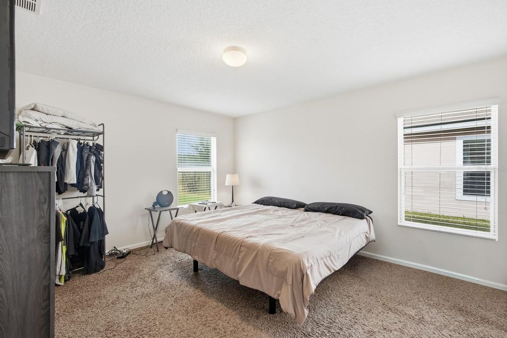 Image 11 of property listing at 123 FAIRWAY COURT, Bunnell, FL 32110