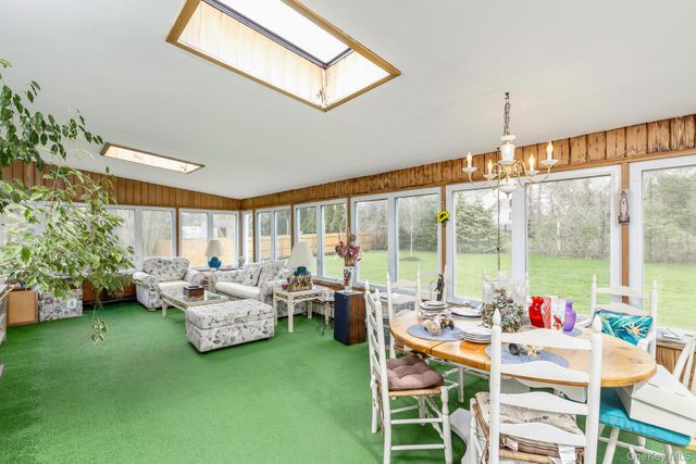 59 Homewood Drive, Hampton Bays, NY 11946