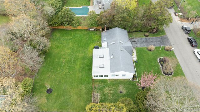 59 Homewood Drive, Hampton Bays, NY 11946