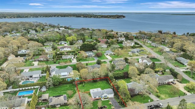 59 Homewood Drive, Hampton Bays, NY 11946