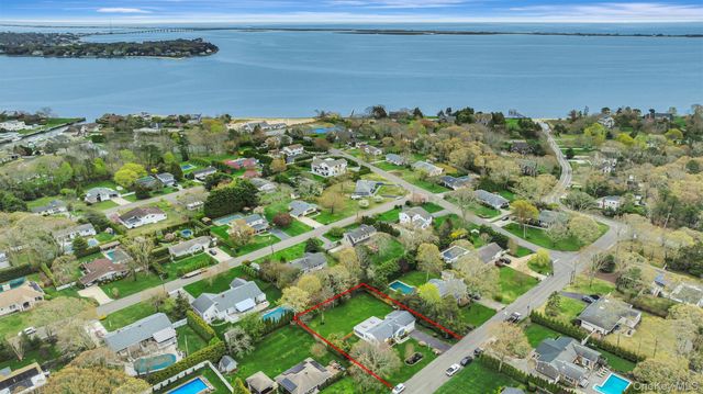 59 Homewood Drive, Hampton Bays, NY 11946