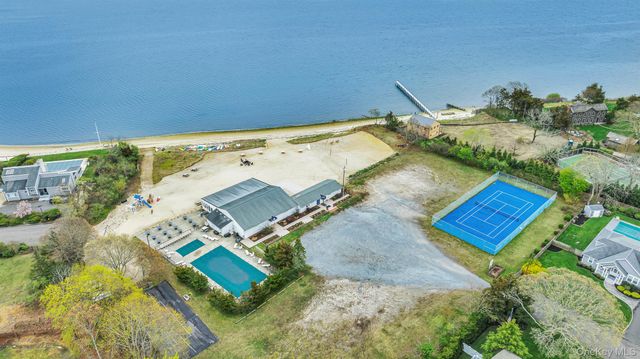 59 Homewood Drive, Hampton Bays, NY 11946