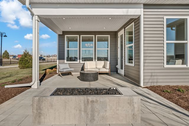 3264 Oak Creek Lane, Aurora, IL 60503