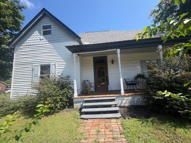 500 5th Ave, E, Springfield, TN 37172