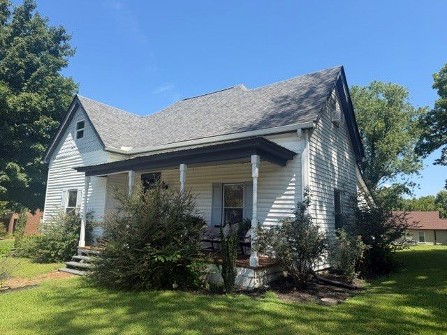 500 5th Ave, E, Springfield, TN 37172