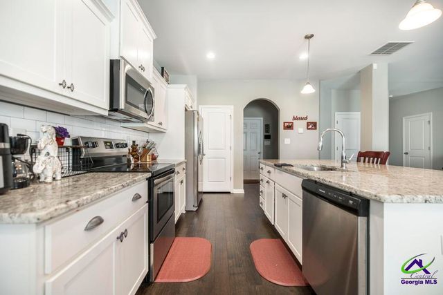 215 Golden Rod Trail, Perry, GA 31069