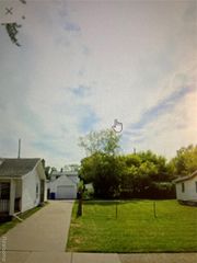 6808 Studebaker Avenue, Warren, MI 48091