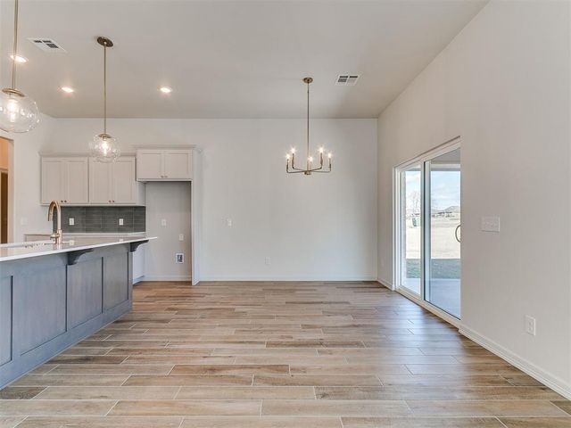 7708 Three Woods Lane, Yukon, OK 73099