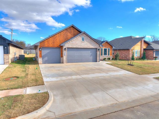 7708 Three Woods Lane, Yukon, OK 73099
