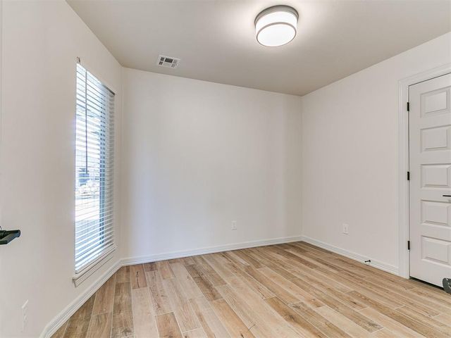 7708 Three Woods Lane, Yukon, OK 73099