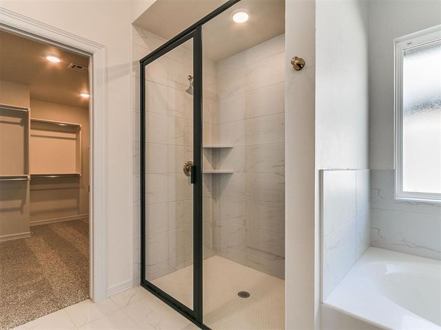 7708 Three Woods Lane, Yukon, OK 73099